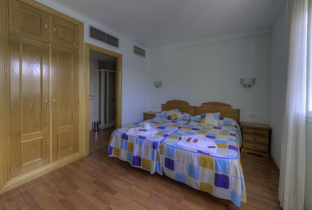 Hostal Restaurante La Pineda El Barco de Ávila Chambre photo